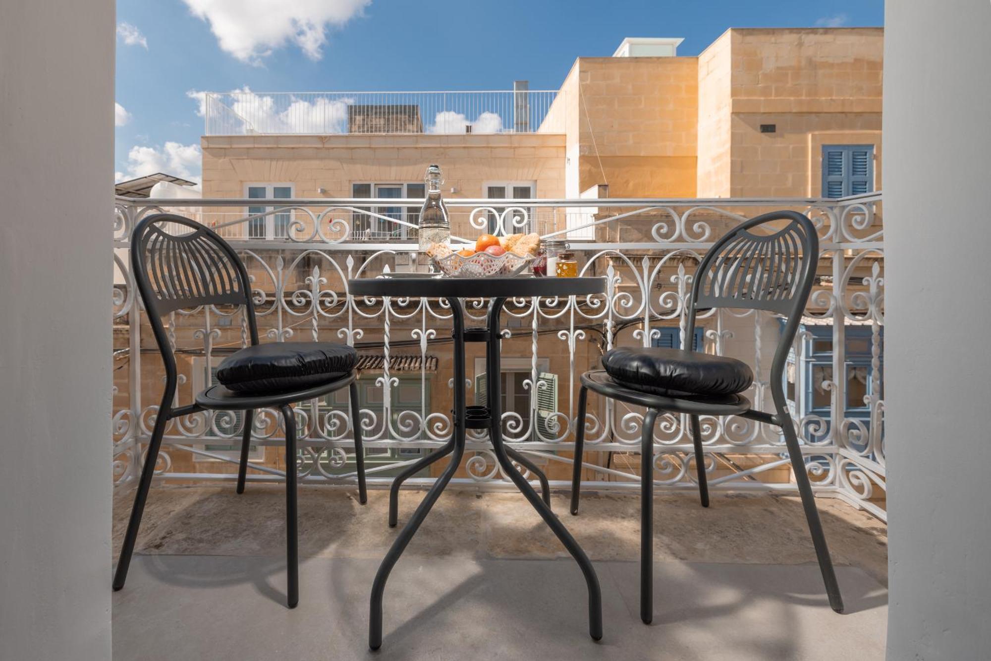 Encanto Townhouse Sliema Luaran gambar