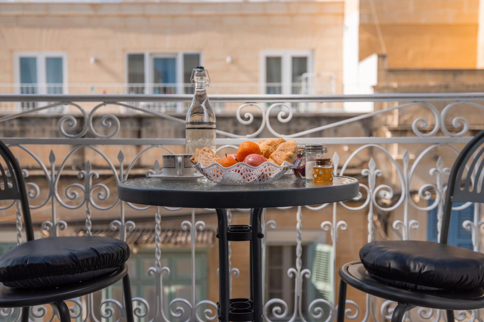 Encanto Townhouse Sliema Luaran gambar