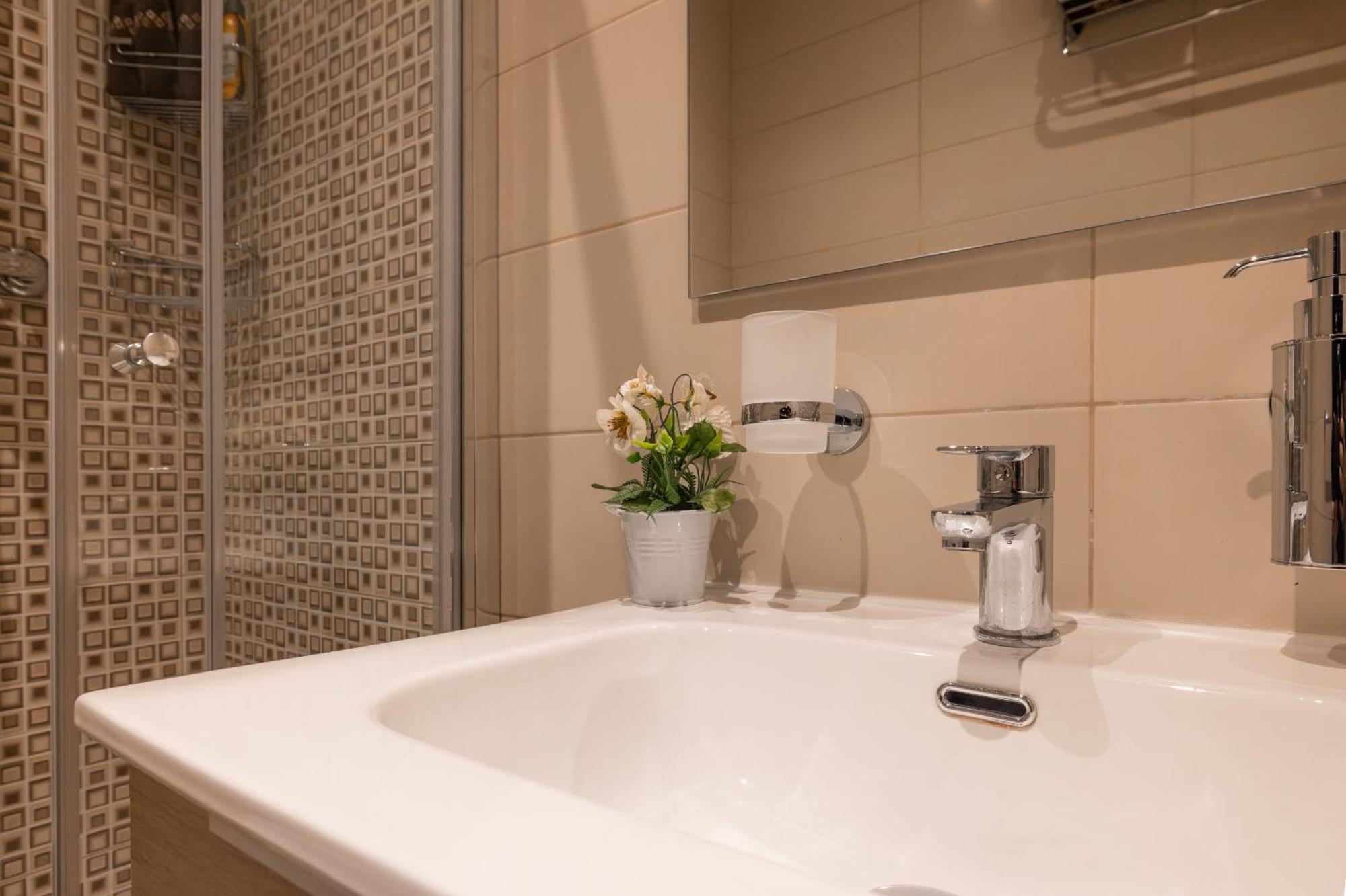 Encanto Townhouse Sliema Luaran gambar